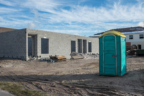 Best Porta potty delivery and setup  in Crothersville, IN